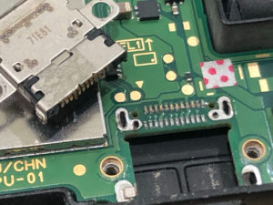 Nintendo Switch コネクター交換修理
